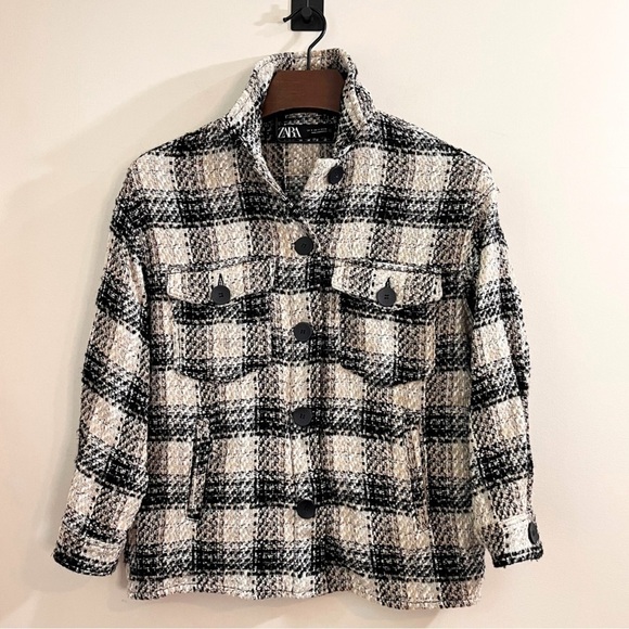 Zara Women’s Chunky Tweed Plaid Shacket - Picture 2 of 15